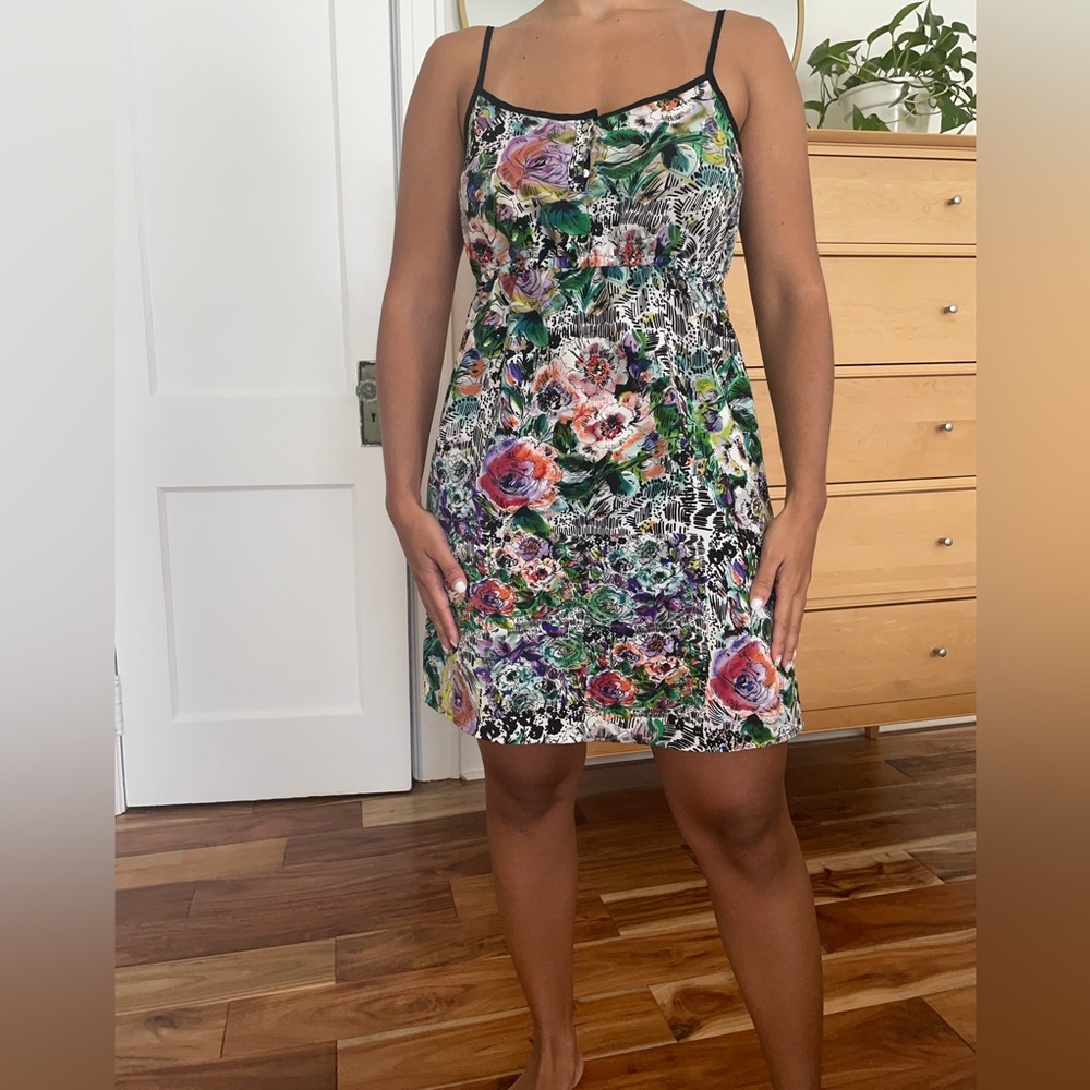 Floral dainty mini dress size small